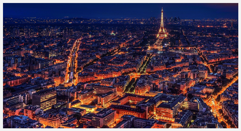 Photo of Paris, France at night